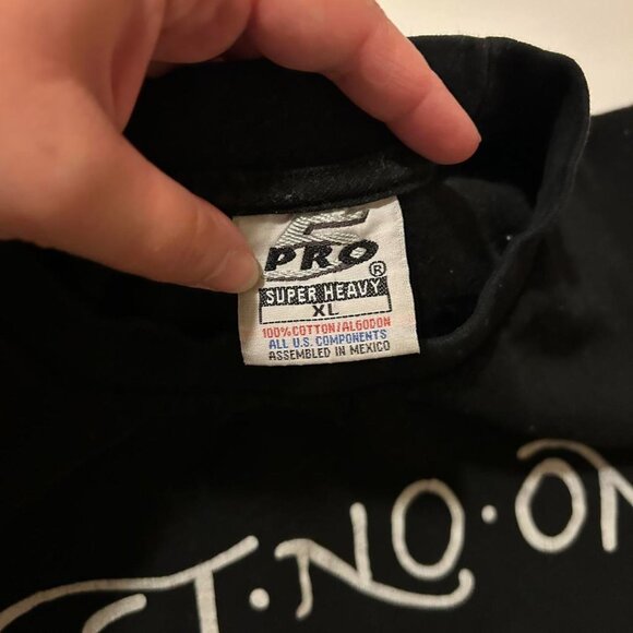 2000s XL Cotton Black T- Shirt Trust No One Graphic Traditional Tattoo Style - Picture 3 of 6